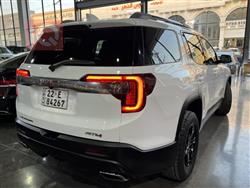 GMC Acadia